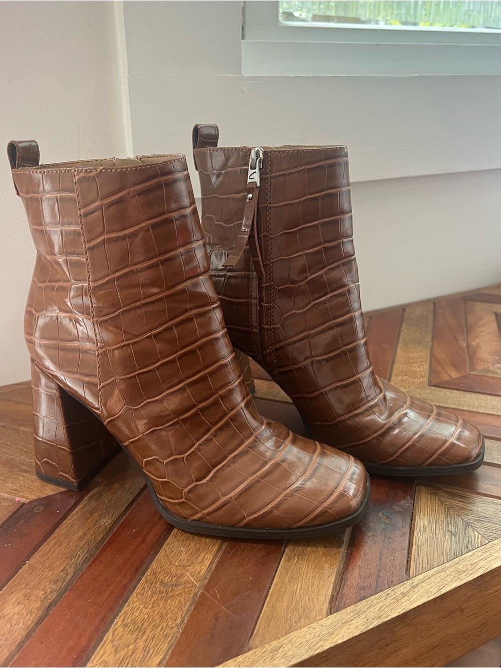 Sam Edelman Circus Women's Brown Faux Croc Ankle Booties Fall Boots Block Heel